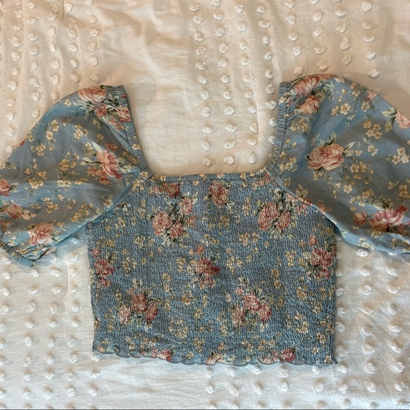 American Eagle Floral Top size Medium - Picture 3 of 4